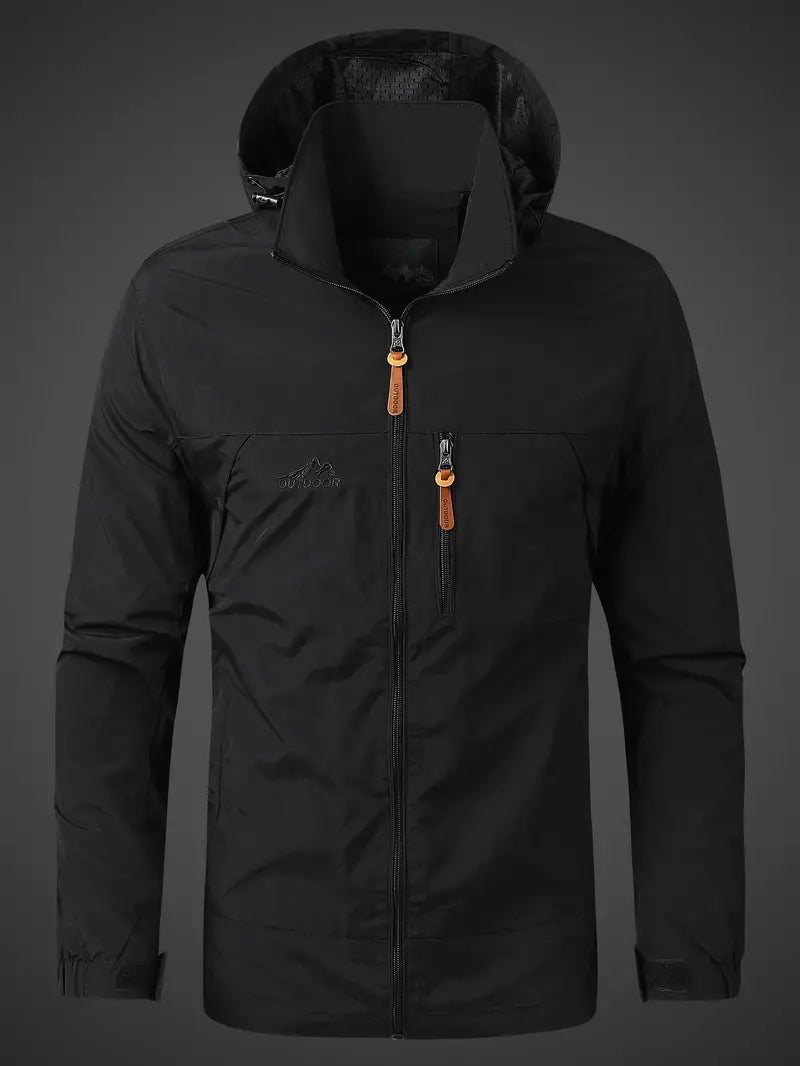 Leichte Outdoorjacke mit Kapuze und Windschutz für Alltag & Freizeit