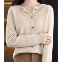 Luxuriöse Damen Strickjacke aus 100% Merinowolle mit O-Ausschnitt