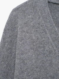 Leona | Strickjacke mit V-Ausschnitt