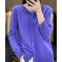 Luxuriöse Damen Strickjacke aus 100% Merinowolle mit O-Ausschnitt