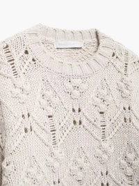 Delia | Modischer Damenpullover aus Zopfmuster