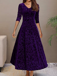 Anny™ - Elegantes Festkleid aus Samt mit V-Ausschnitt