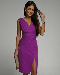 Brenda | Figurbetontes Kleid mit V-Ausschnitt und Schlitz