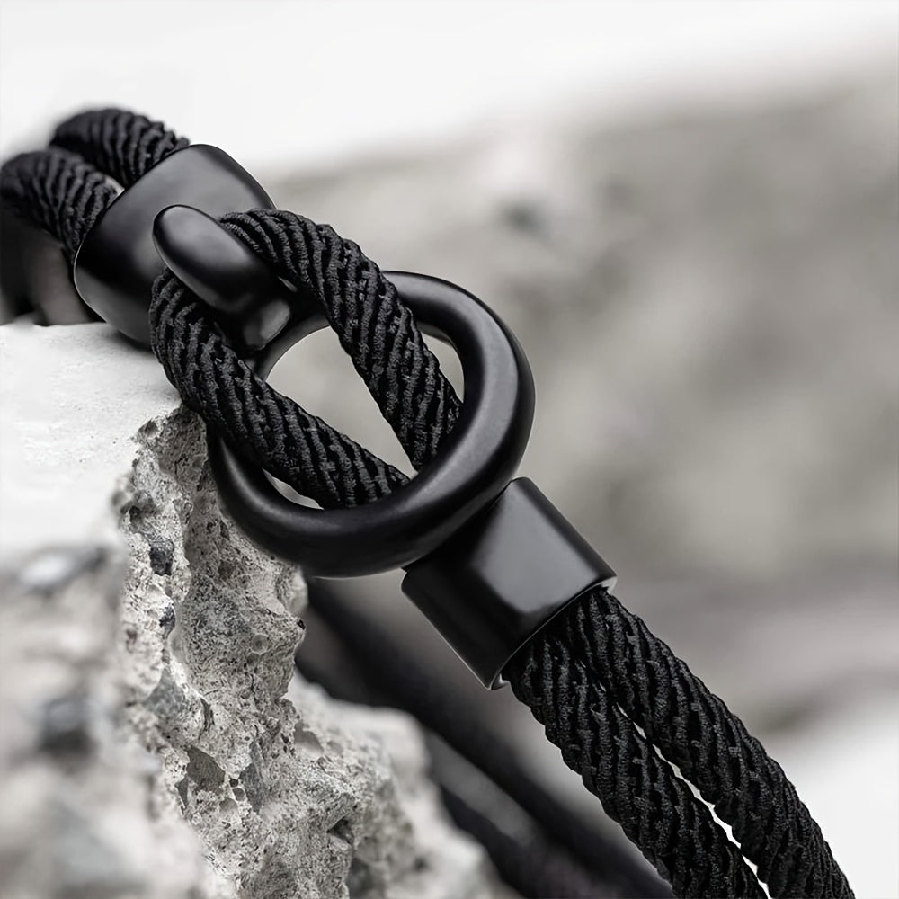 Stilvolles handgefertigtes Seilarmband für Männer - perfekt für einen lässigen Herbstlook!