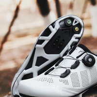 Rosie - Atmungsaktive Mountain Trail Radschuhe für abenteuerlustige Radfahrer