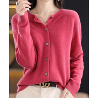 Luxuriöse Damen Strickjacke aus 100% Merinowolle mit O-Ausschnitt