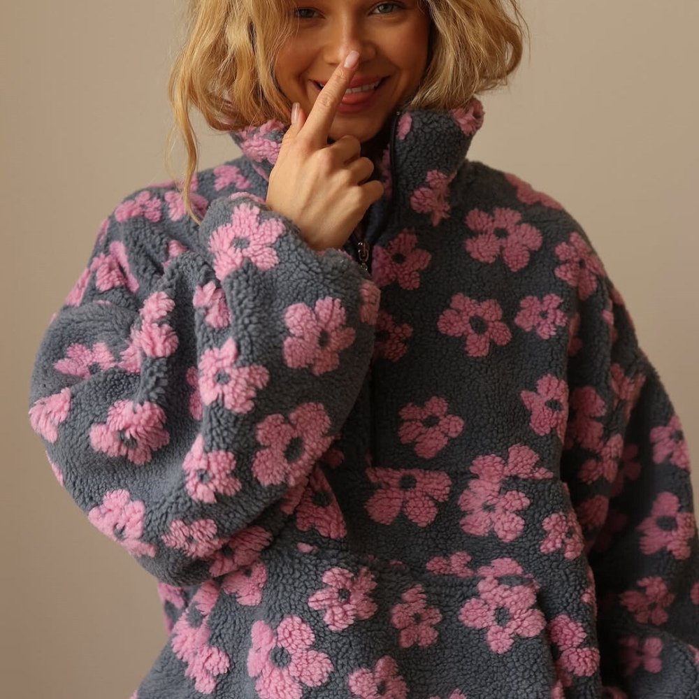 Lieselotte | Blumenstrickjacke