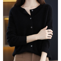 Luxuriöse Damen Strickjacke aus 100% Merinowolle mit O-Ausschnitt