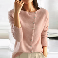 Modische Strickjacke mit Knopfverschluss - Arleth