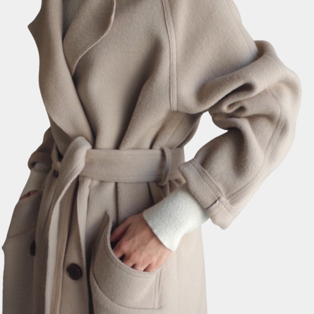 Stilvoller langer Damenmantel für einen eleganten Look