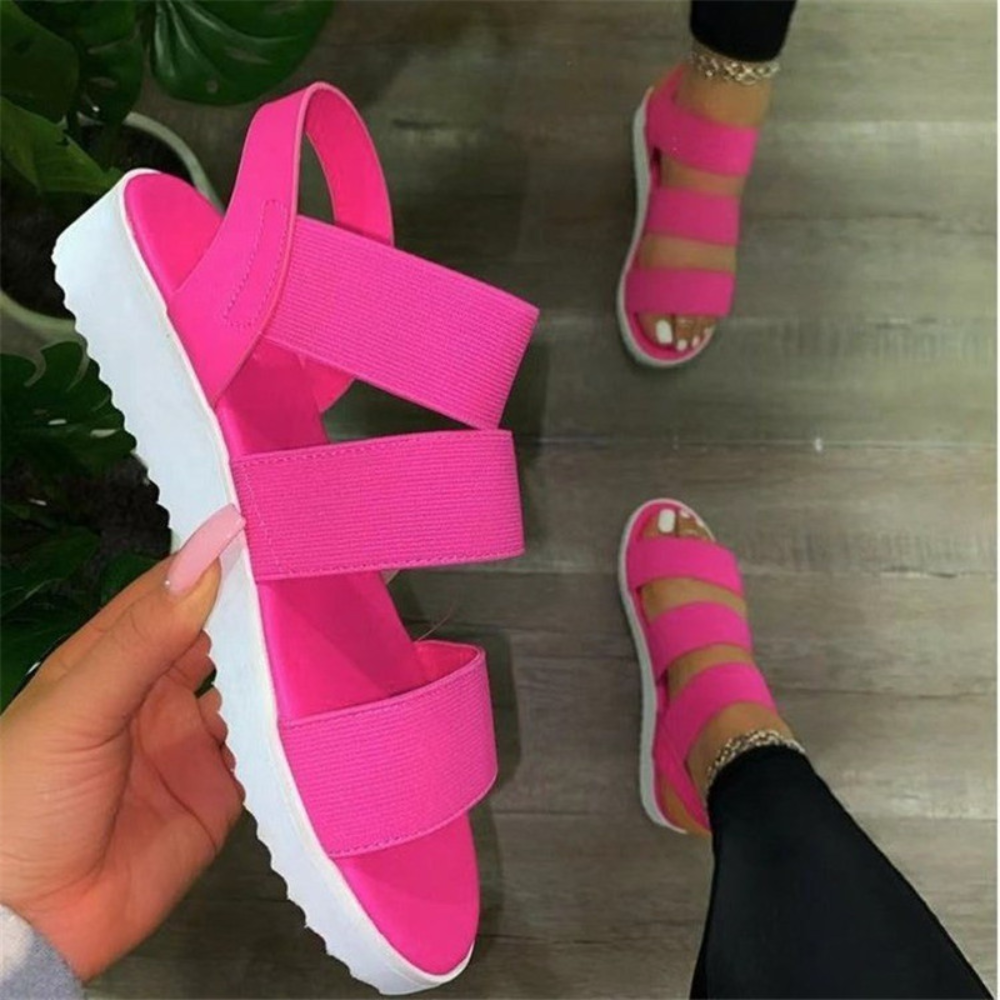 Modische und bequeme Damensandalen mit trendigen Riemchen