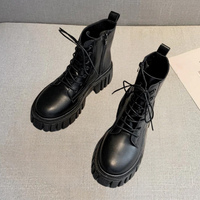 Venetia - Eleganter Damenstiefel mit raffinierten Schnürsenkeln und praktischem Reißverschluss