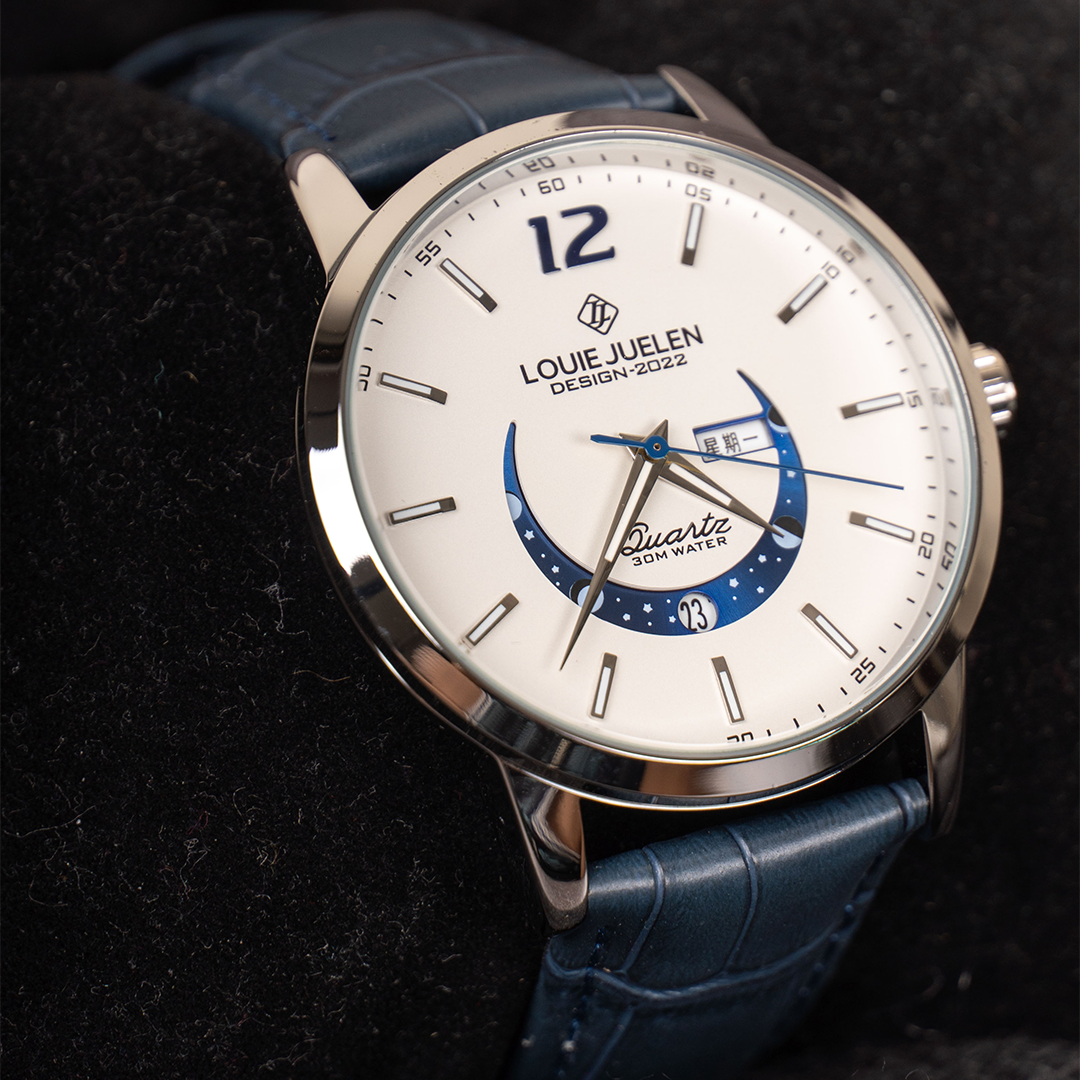Elegante Uhr mit Mondphase