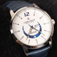 Elegante Uhr mit Mondphase