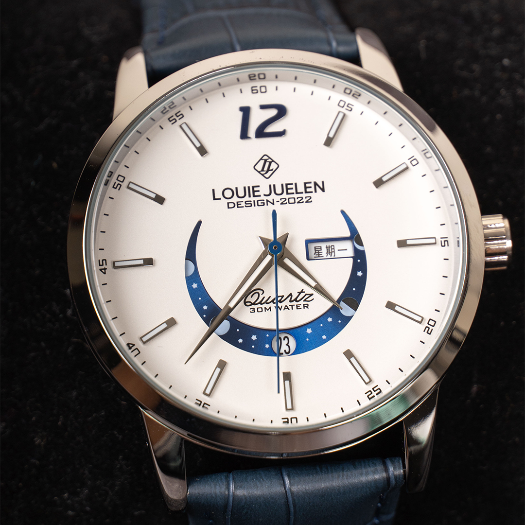 Elegante Uhr mit Mondphase