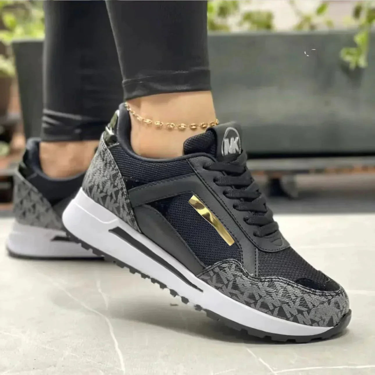 Fiona - Bequeme orthopädische Sportschuhe für optimale Leistung