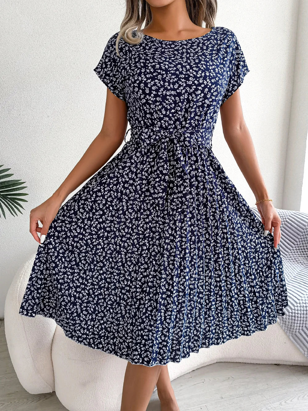 Sommerliches Chiffonkleid mit Blumenmuster