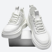 Elegante und bequeme Turnschuhe - Sem