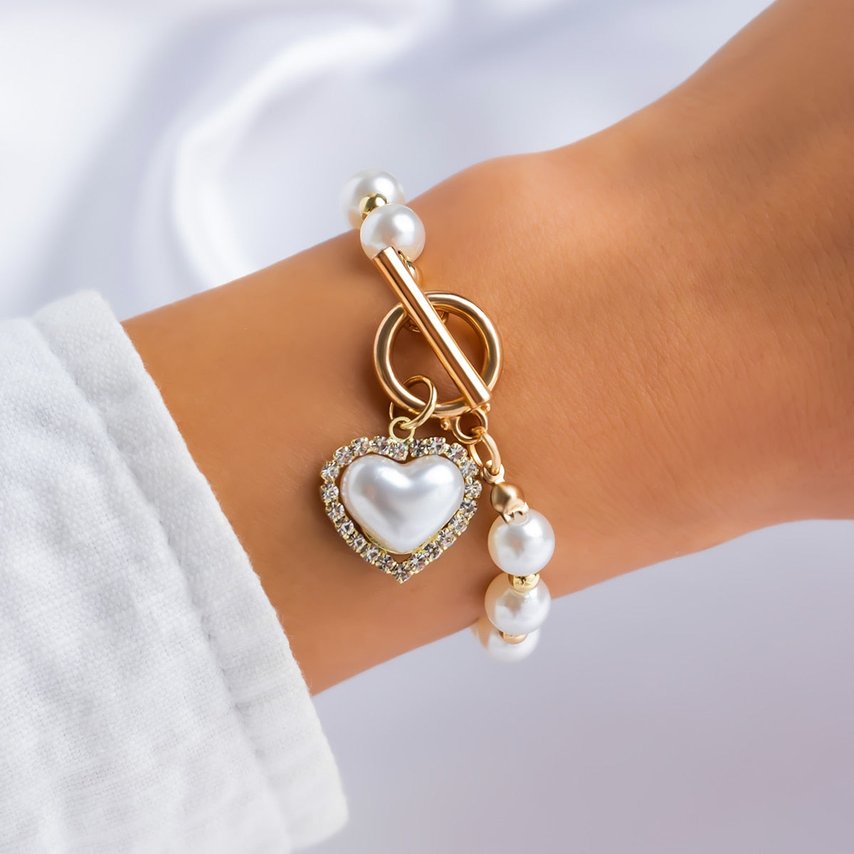 Elegantes Armband mit Süßwasserperlen-Anhänger für Frauen von Mitchell
