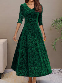 Anny™ - Elegantes Festkleid aus Samt mit V-Ausschnitt
