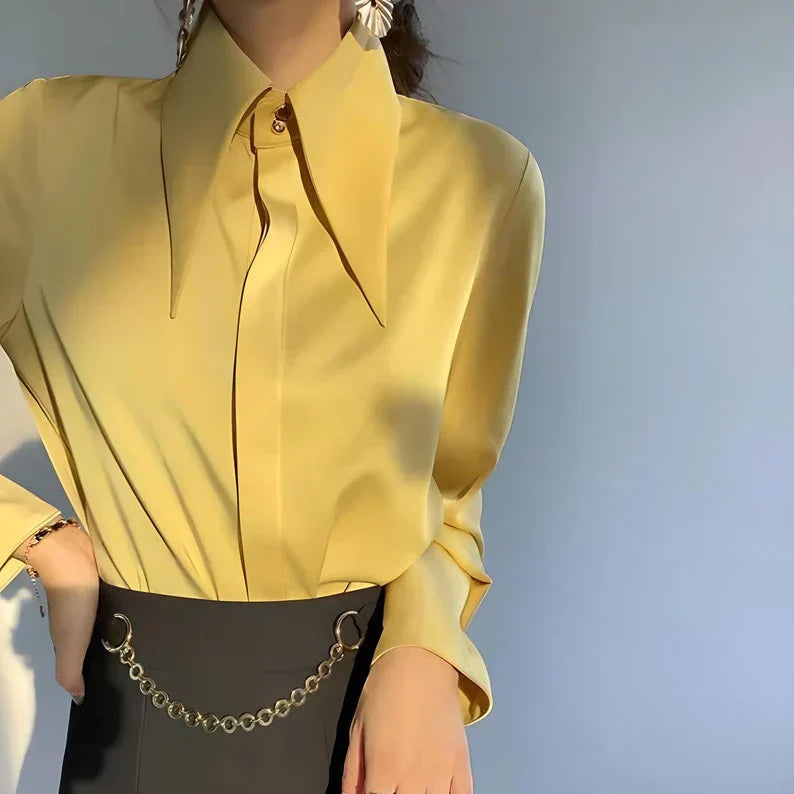 Aenora | Damen Satinbluse einfarbig – Elegante Langarmbluse mit Modernem Kragen & Knopfmanschetten für Büro & Alltag