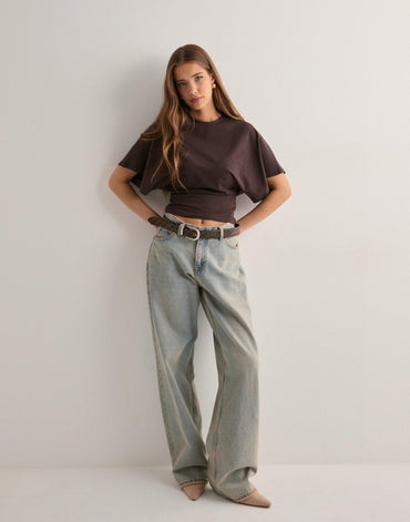 Maila | Einfaches Oberteil, starker Look