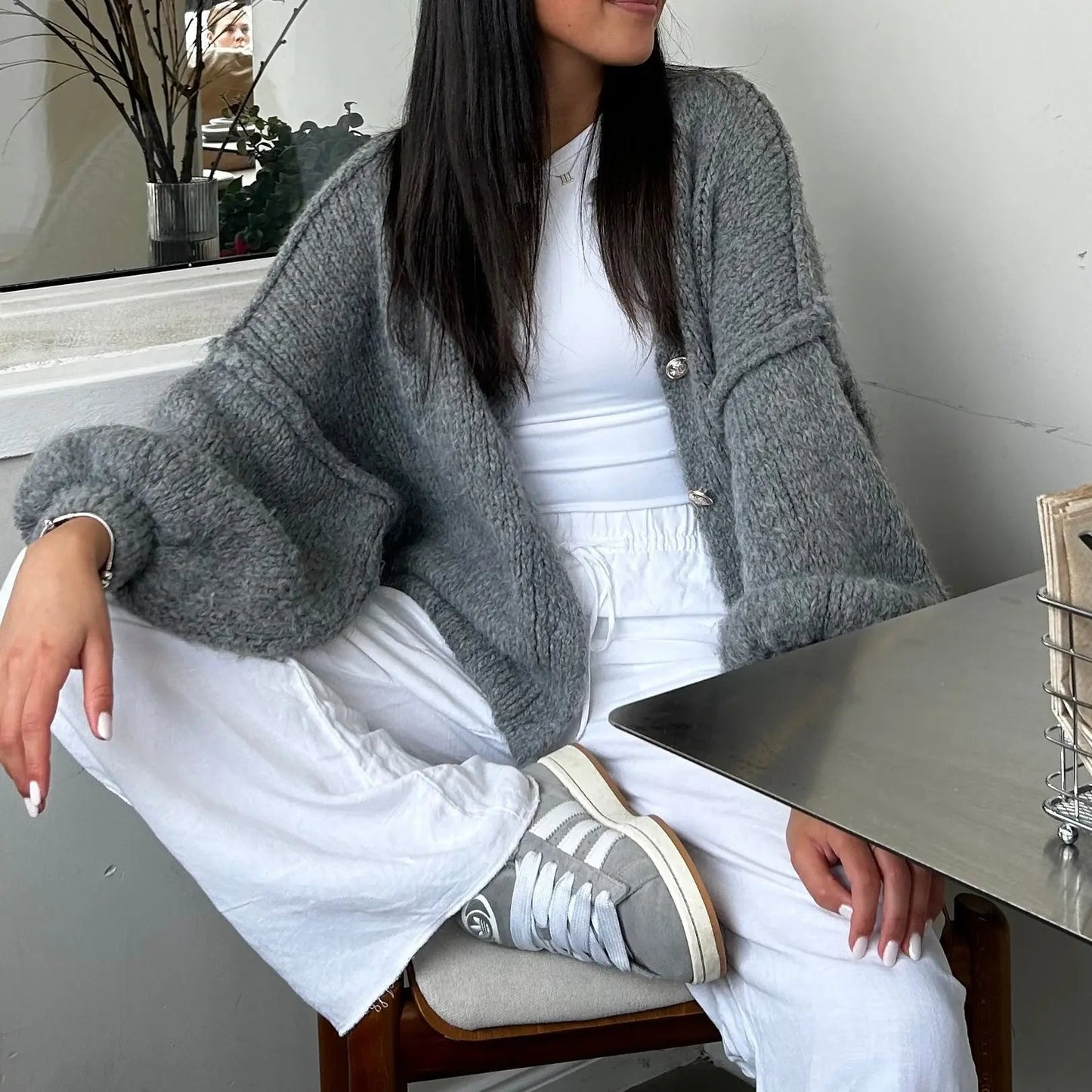 Bella | Übergroße Strick-Cardigan mit Goldknöpfen