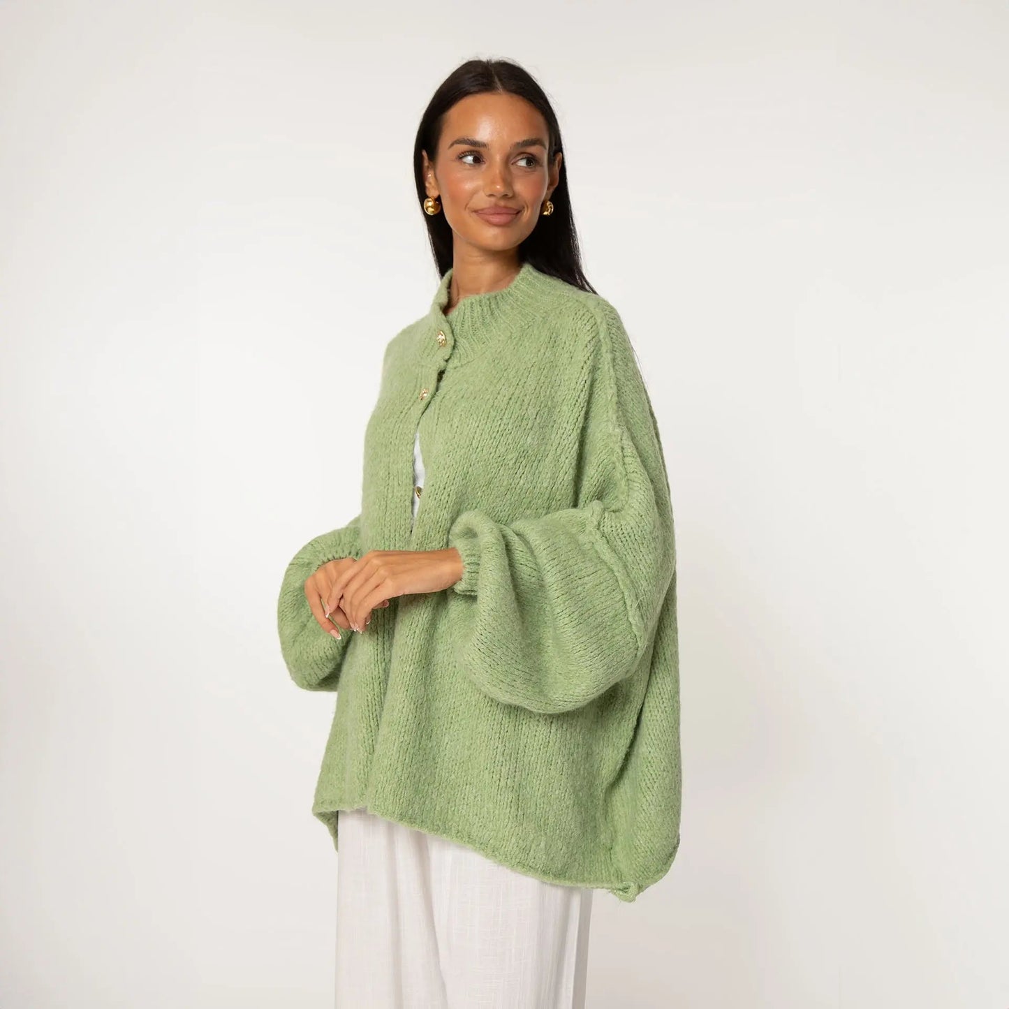 Bella | Übergroße Strick-Cardigan mit Goldknöpfen