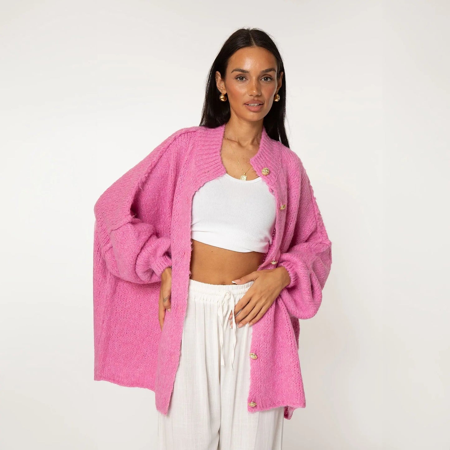 Bella | Übergroße Strick-Cardigan mit Goldknöpfen
