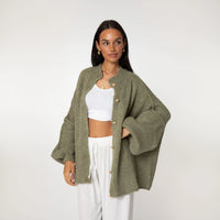 Bella | Übergroße Strick-Cardigan mit Goldknöpfen
