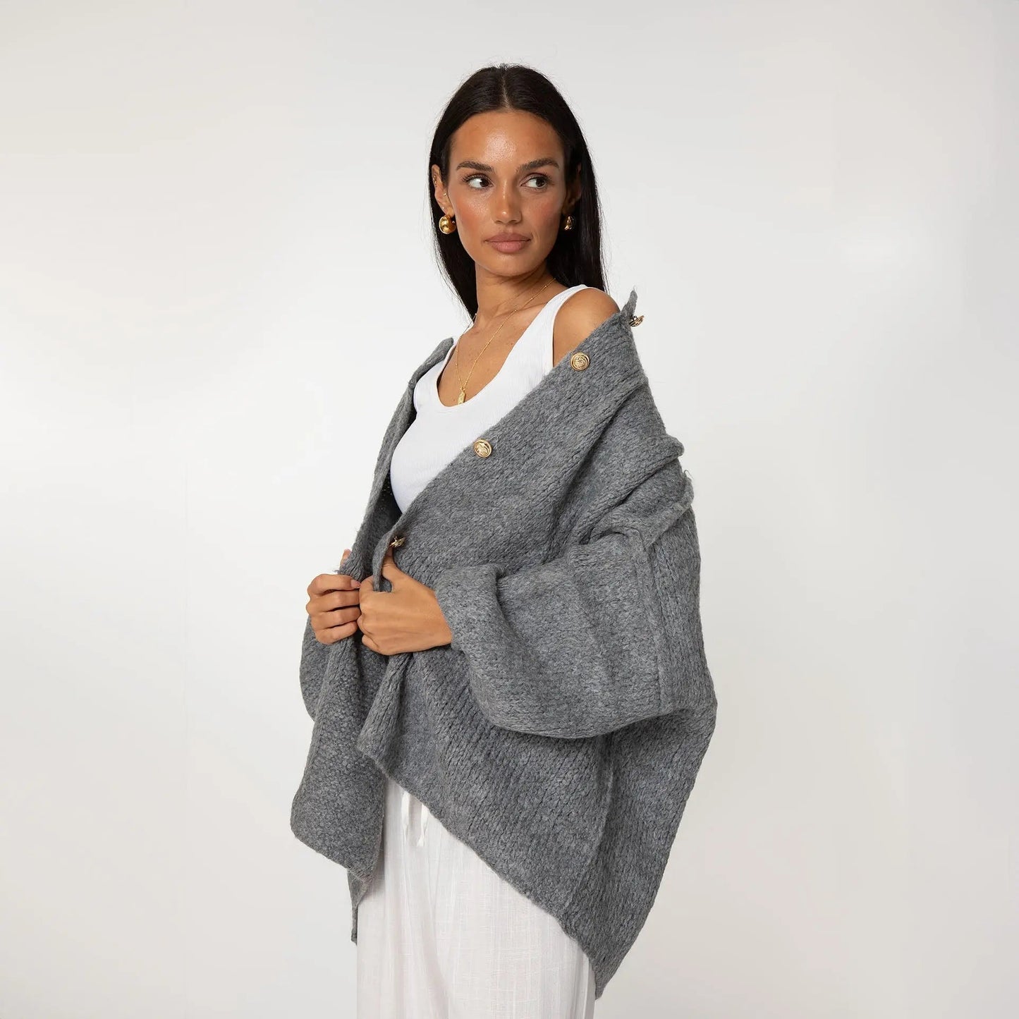 Bella | Übergroße Strick-Cardigan mit Goldknöpfen