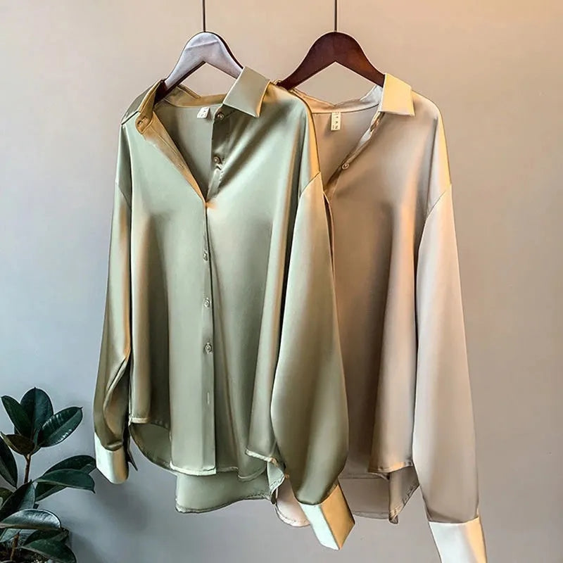 Elegantes Satin-Damenhemd von Addie